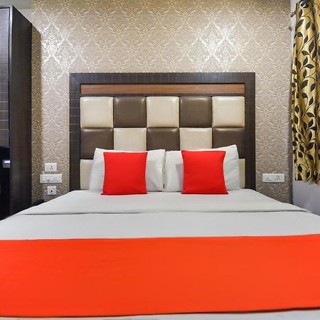Hotel O Lexis Λουντιάνα Εξωτερικό φωτογραφία