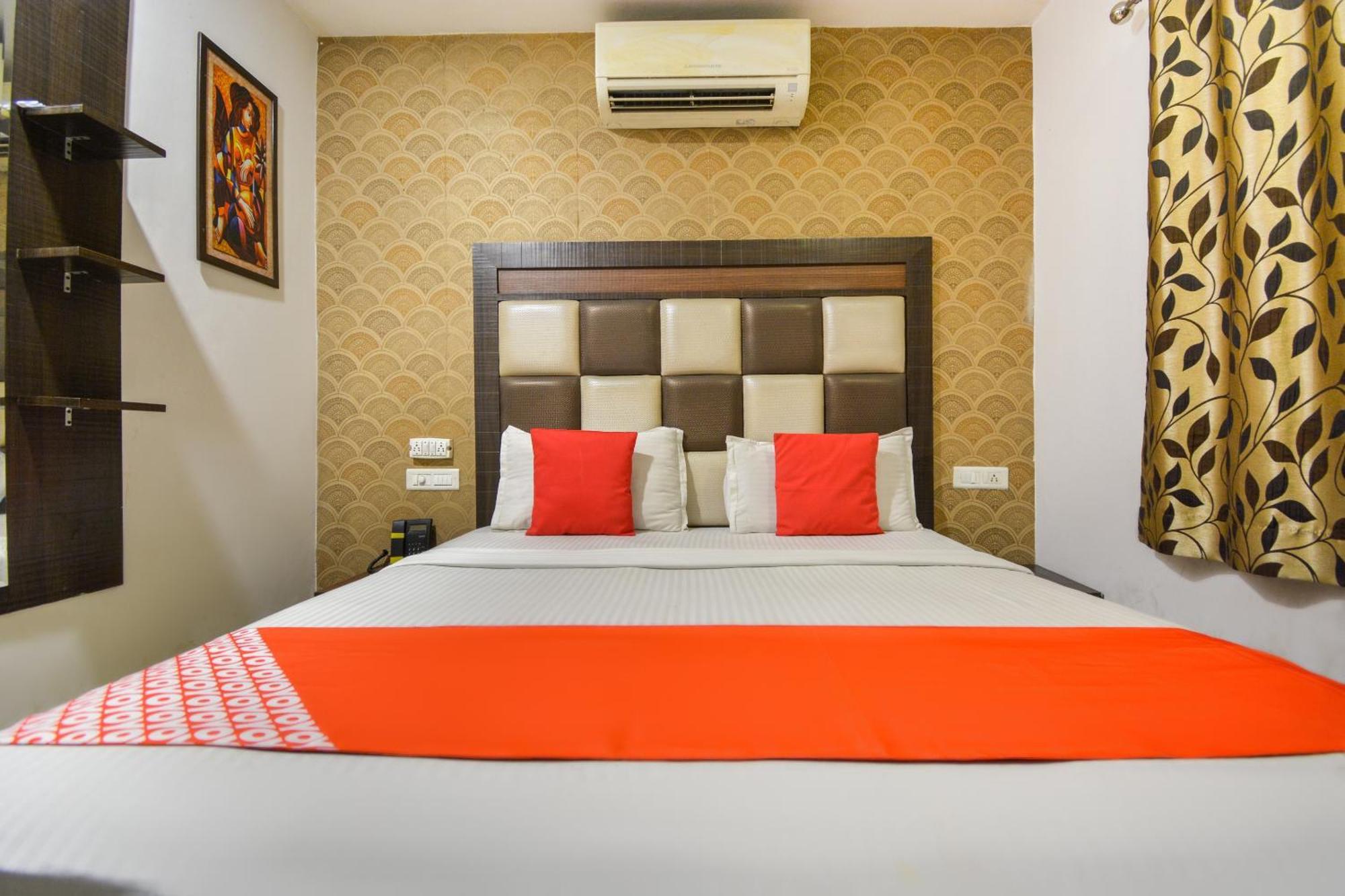 Hotel O Lexis Λουντιάνα Εξωτερικό φωτογραφία