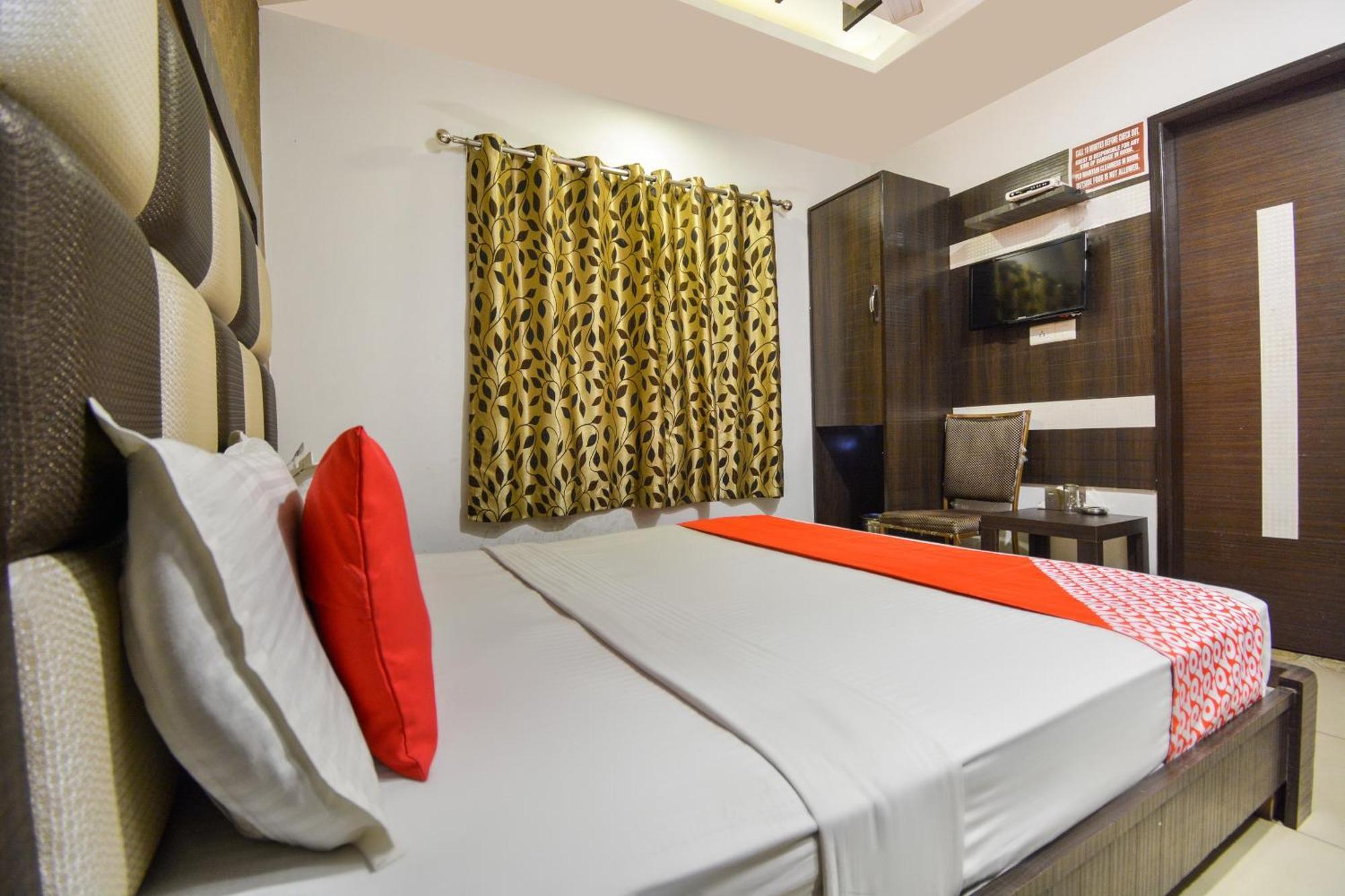 Hotel O Lexis Λουντιάνα Εξωτερικό φωτογραφία
